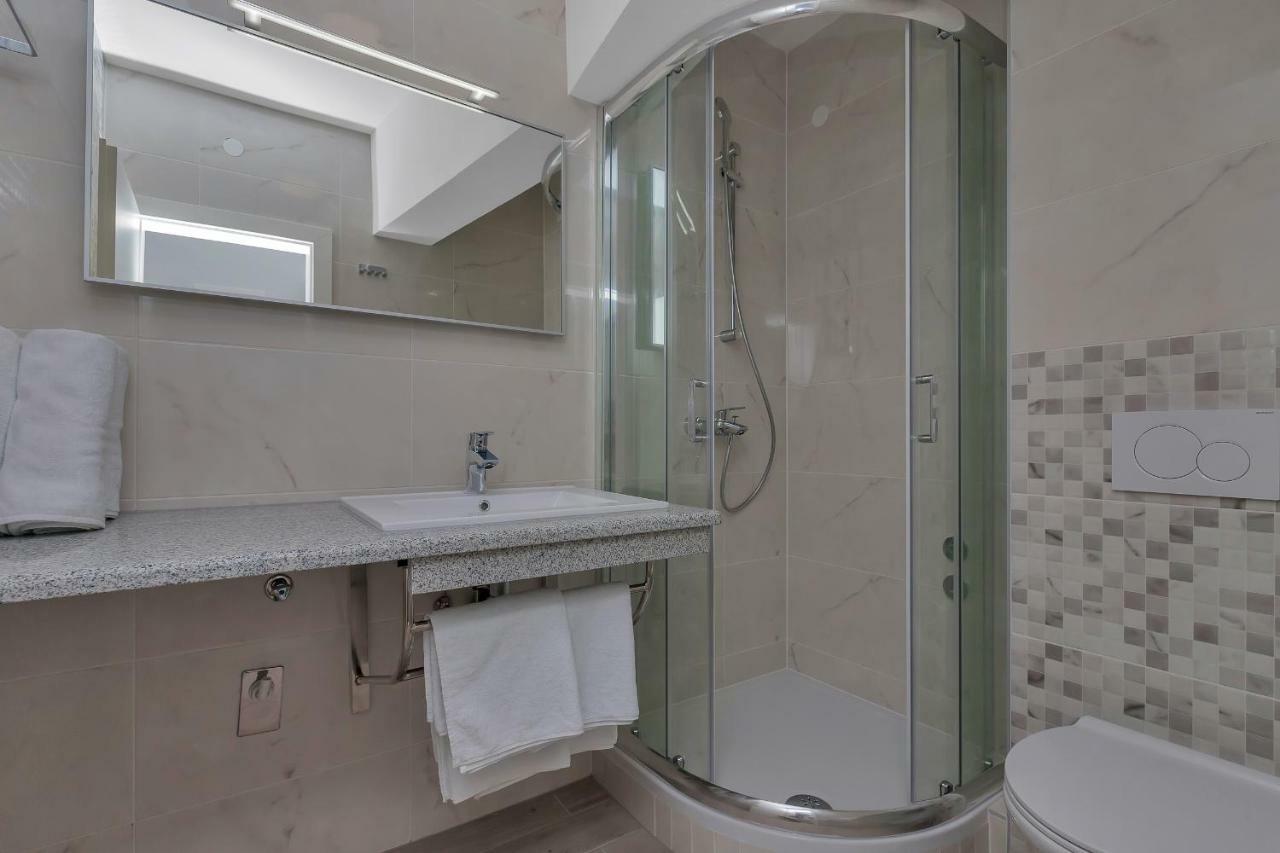 Apartmani Daniela Podgora Kültér fotó