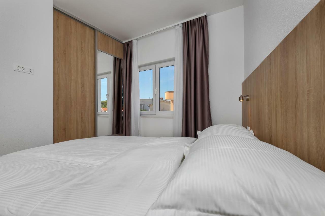 Apartmani Daniela Podgora Kültér fotó